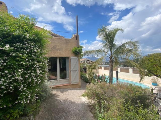 Joli Rez-De-Villa 80 M2 Proche Mer Carqueiranne Exterior foto