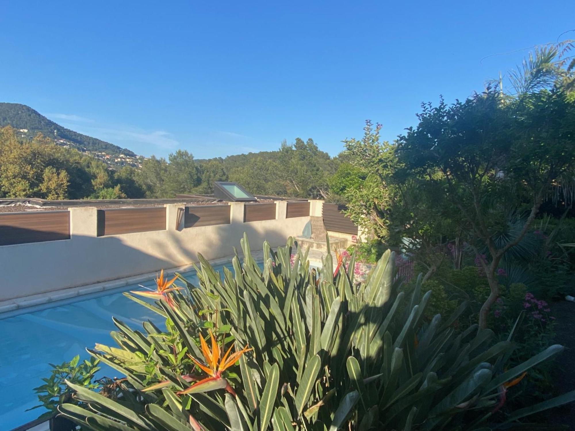 Joli Rez-De-Villa 80 M2 Proche Mer Carqueiranne Exterior foto